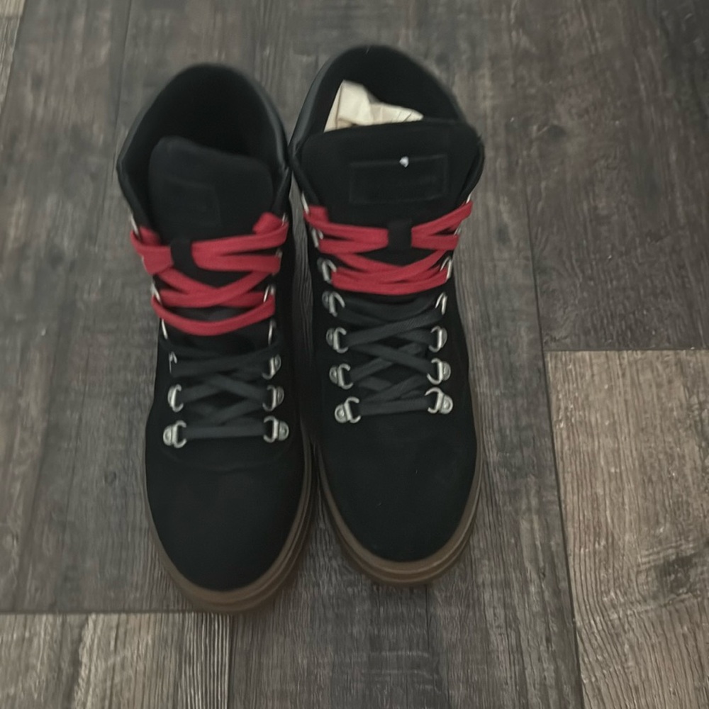 Women’s M&C Brand New Black Suede Hiking Boots Size 7